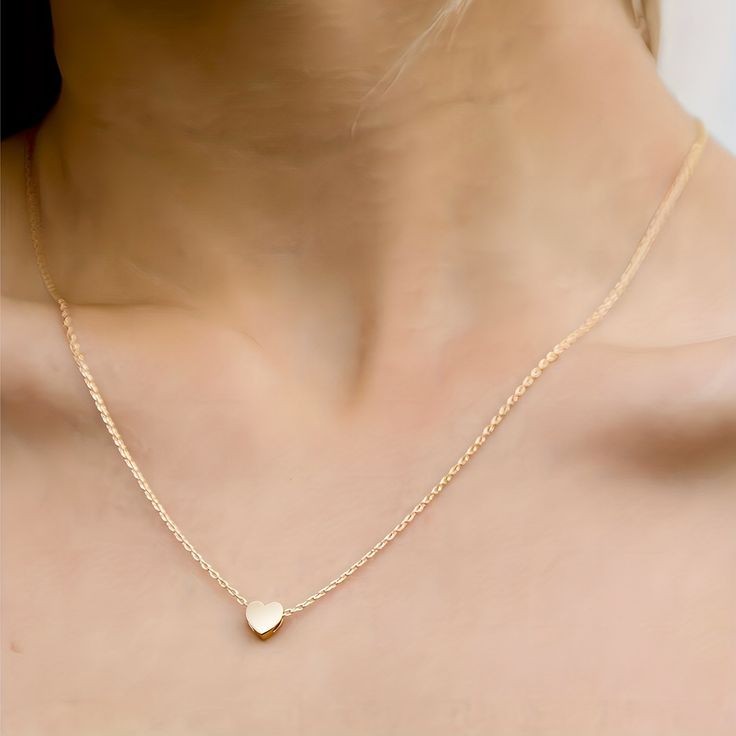Simple heart golden pendent