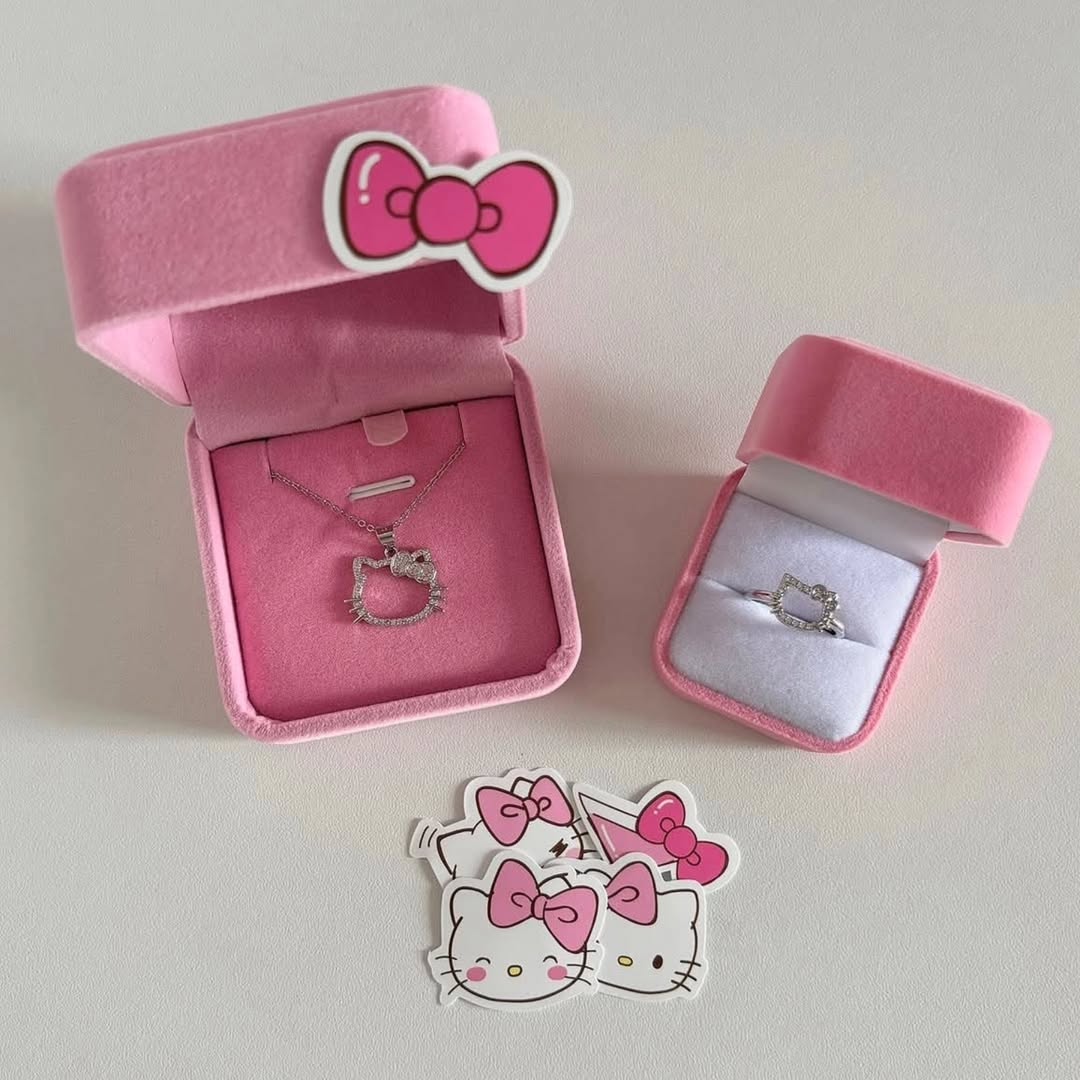 Hello kitty ring x hello kitty pendent