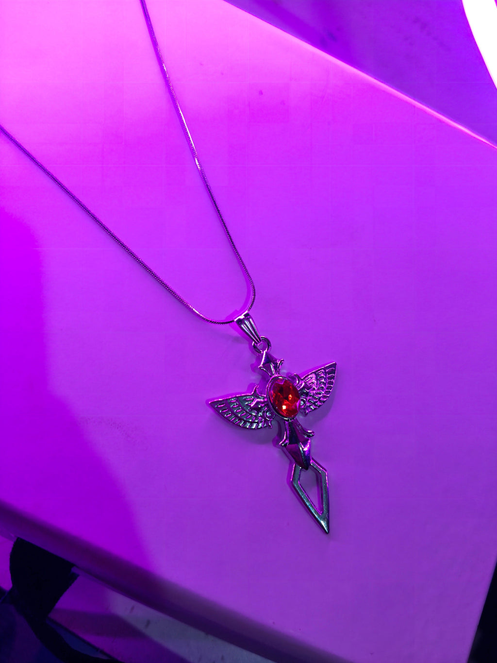 Alpha men pendent