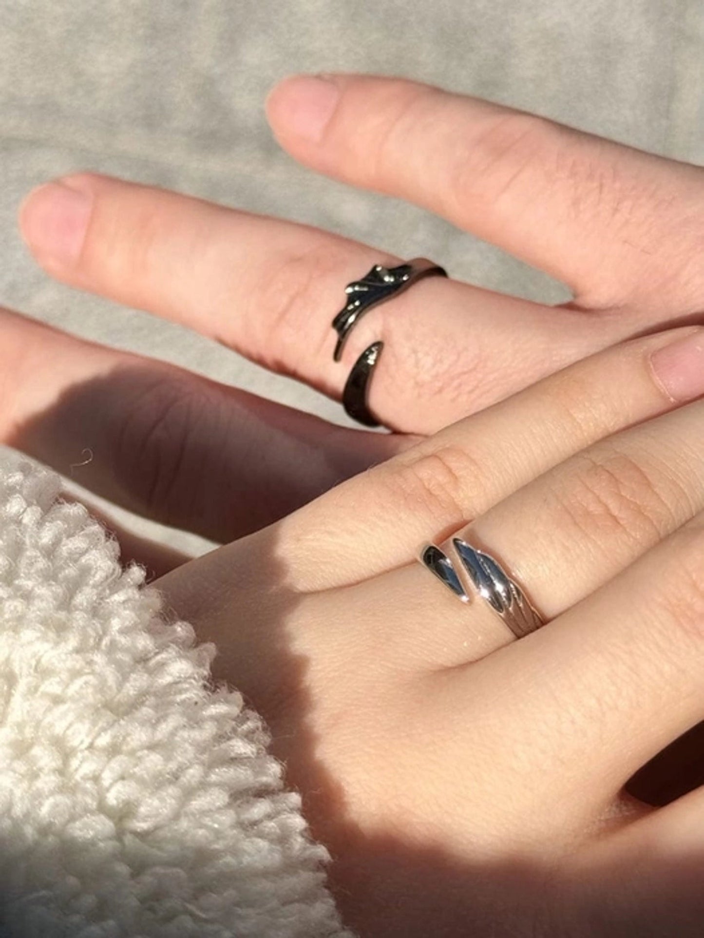 Light fury x night fury couple ring