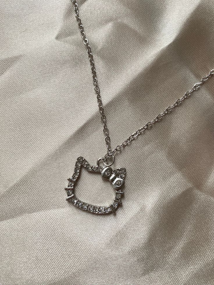 Hello kitty pendent