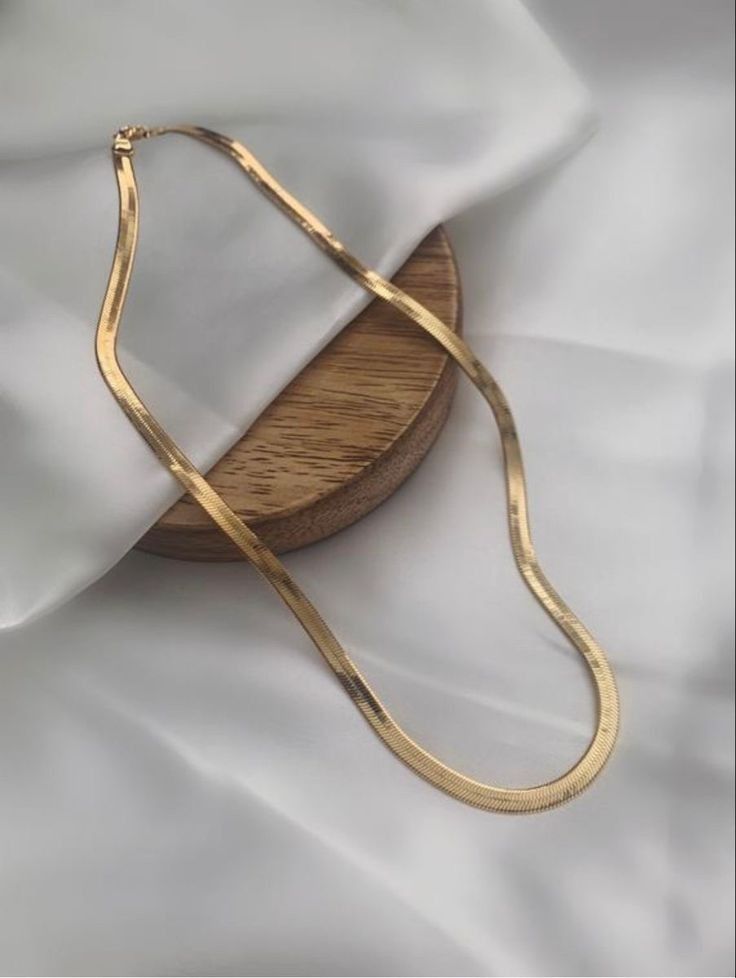 Gold snake chain