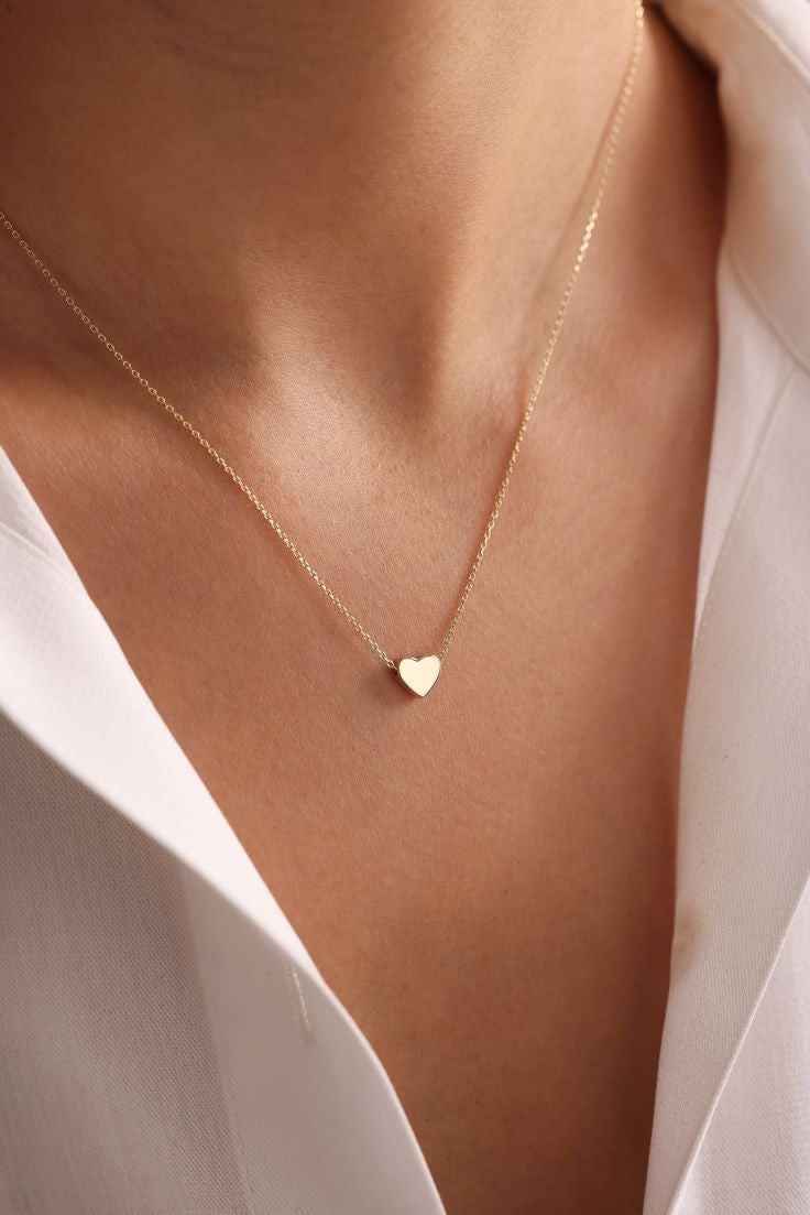 Simple heart golden pendent